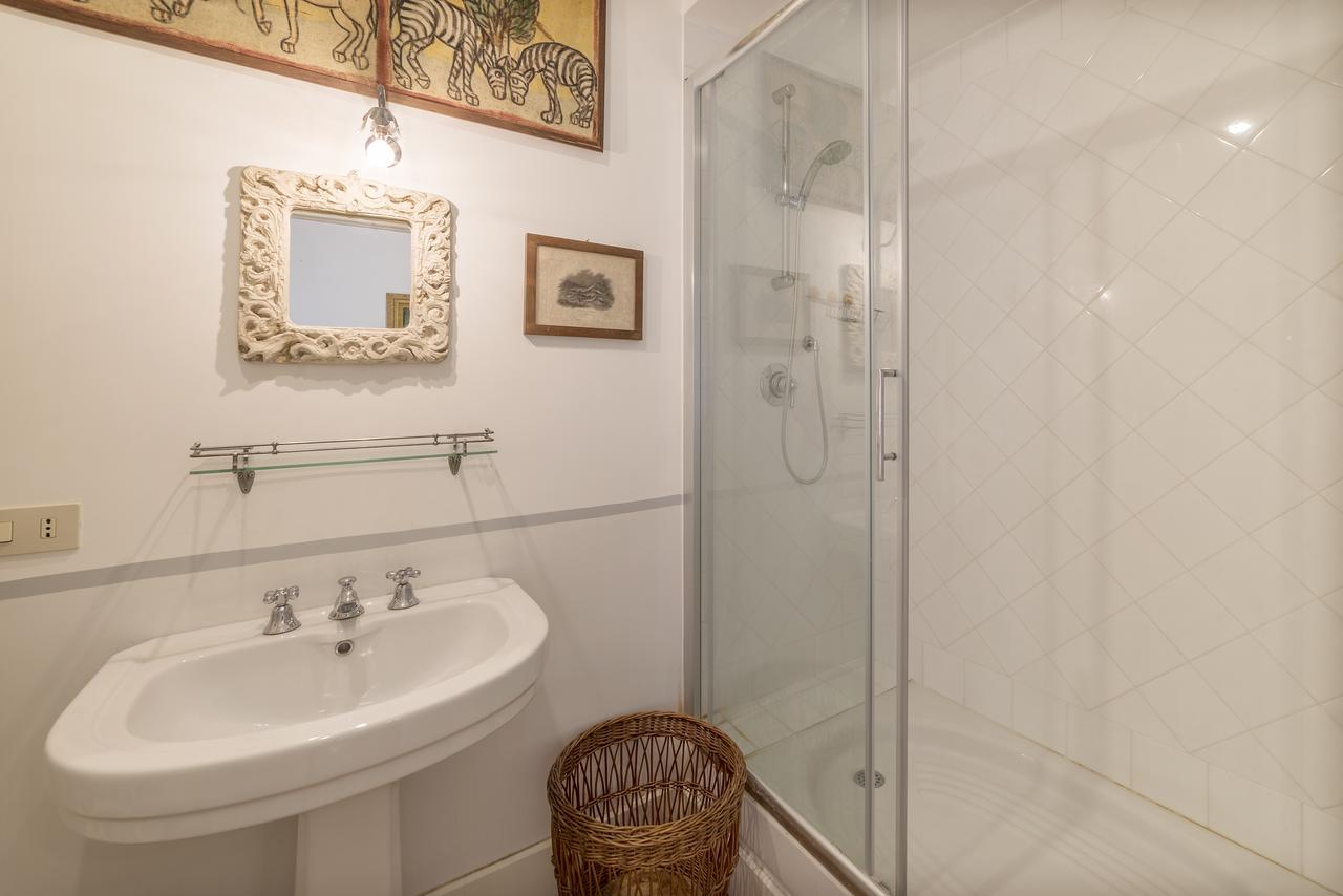 Micheli 4Pax Apartment With Terrace ローマ エクステリア 写真
